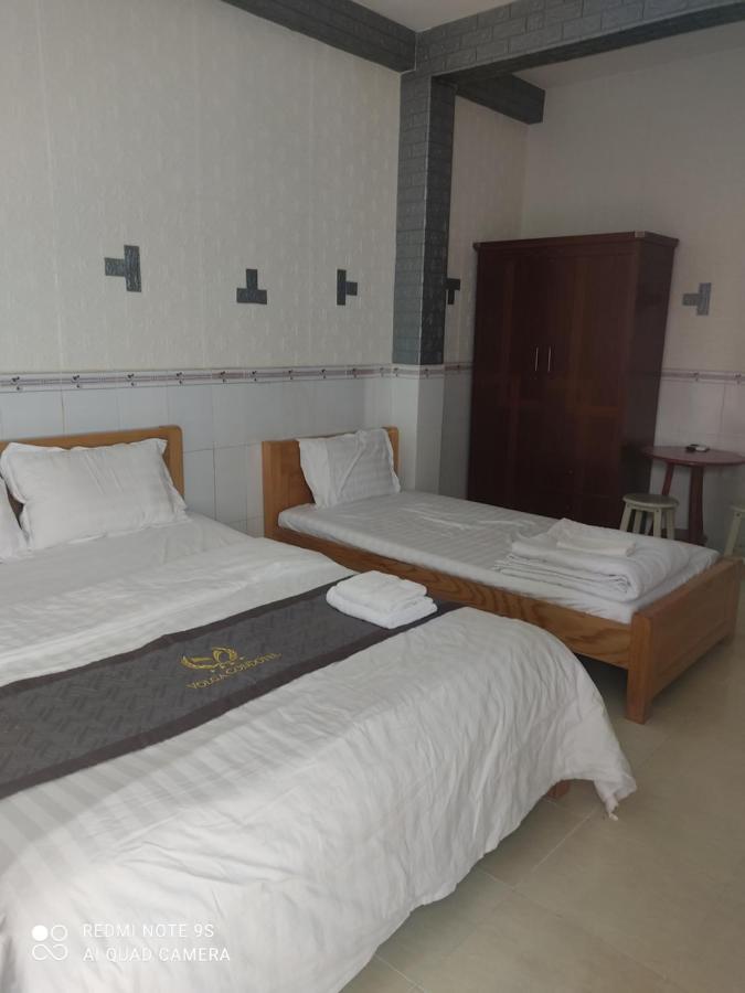 Hotel Khach San Hoa Anh Anh Ho-Chi-Minh-Stadt Zimmer foto